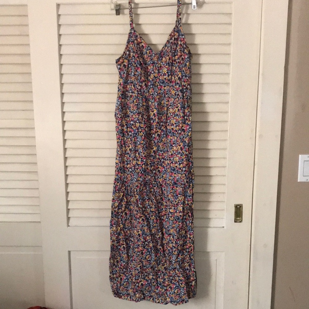Old Navy Floral Spaghetti-Strap Maxi Dress in Multi Flower Print